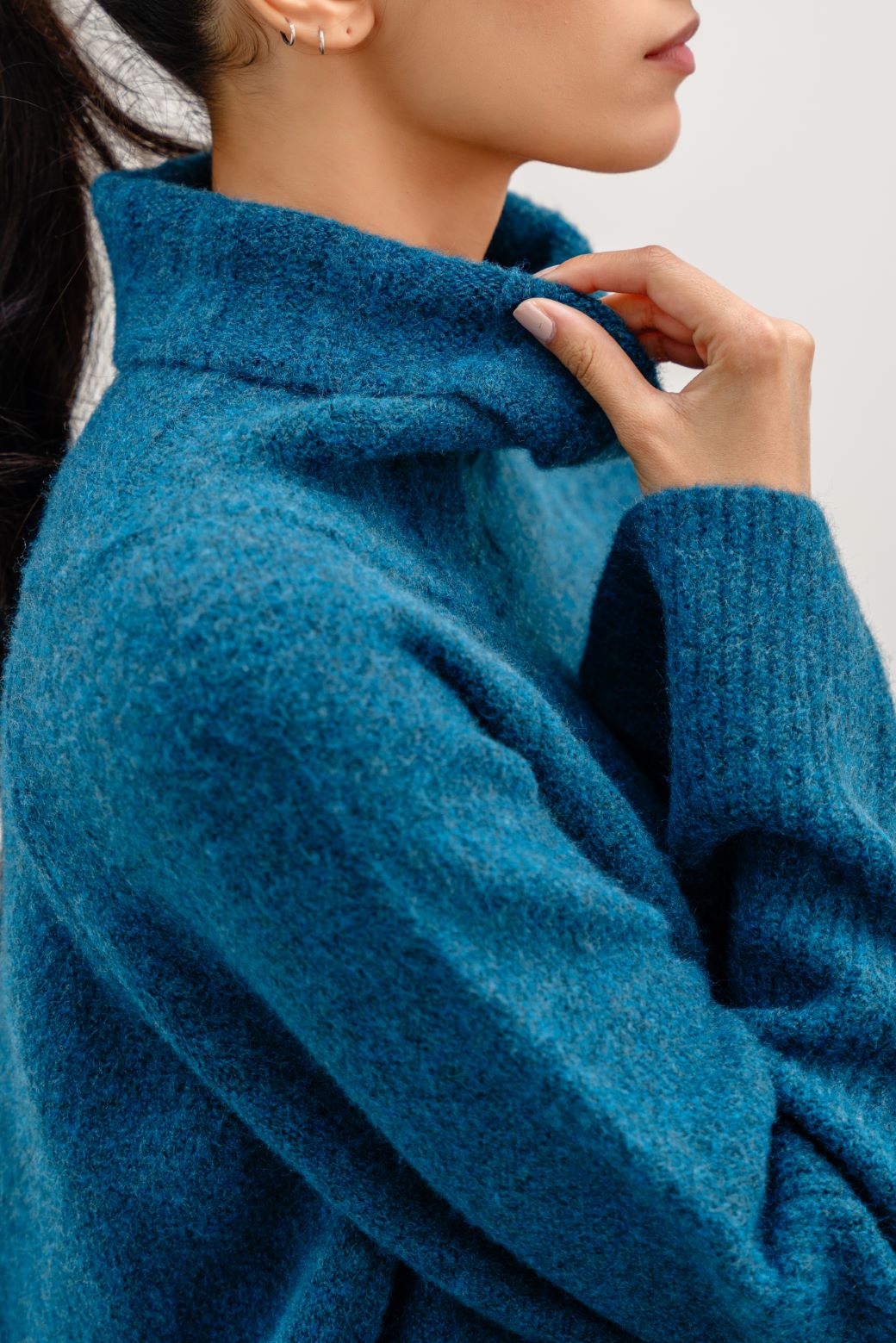 MOROCCO RIB SLEEVE SWEATER