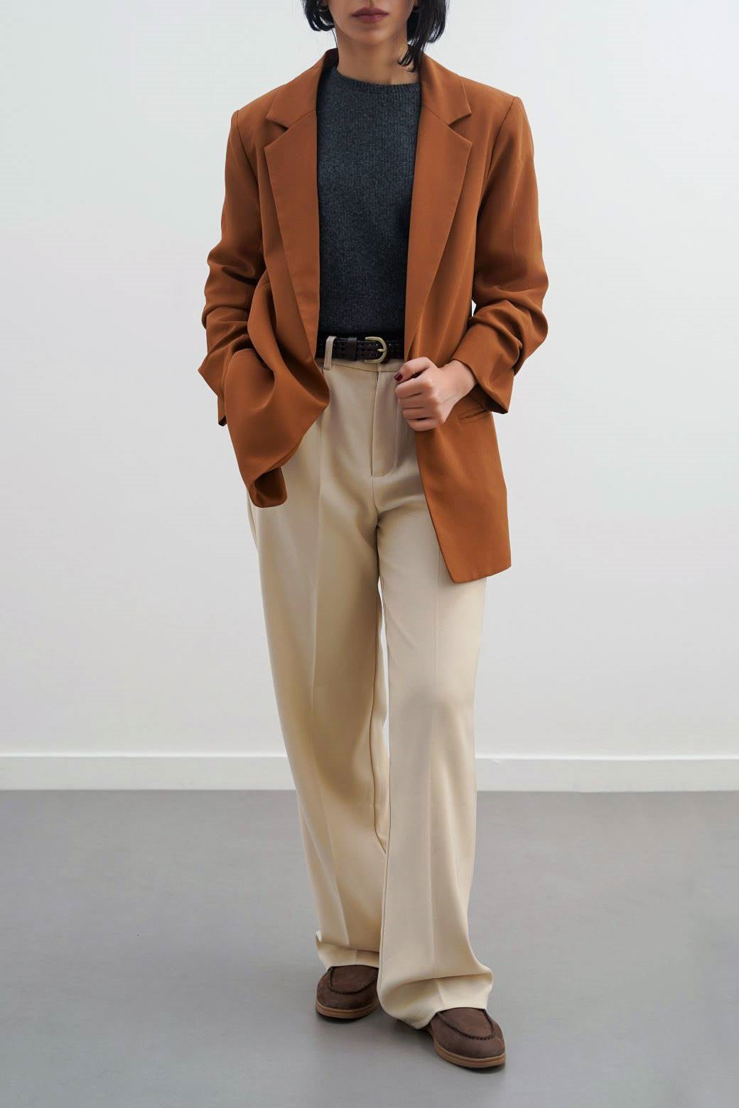 BASIC BLAZER WITH RUCHED SLEEVE