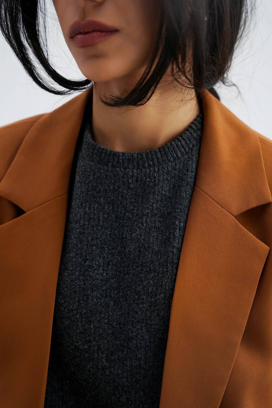 BASIC BLAZER WITH RUCHED SLEEVE
